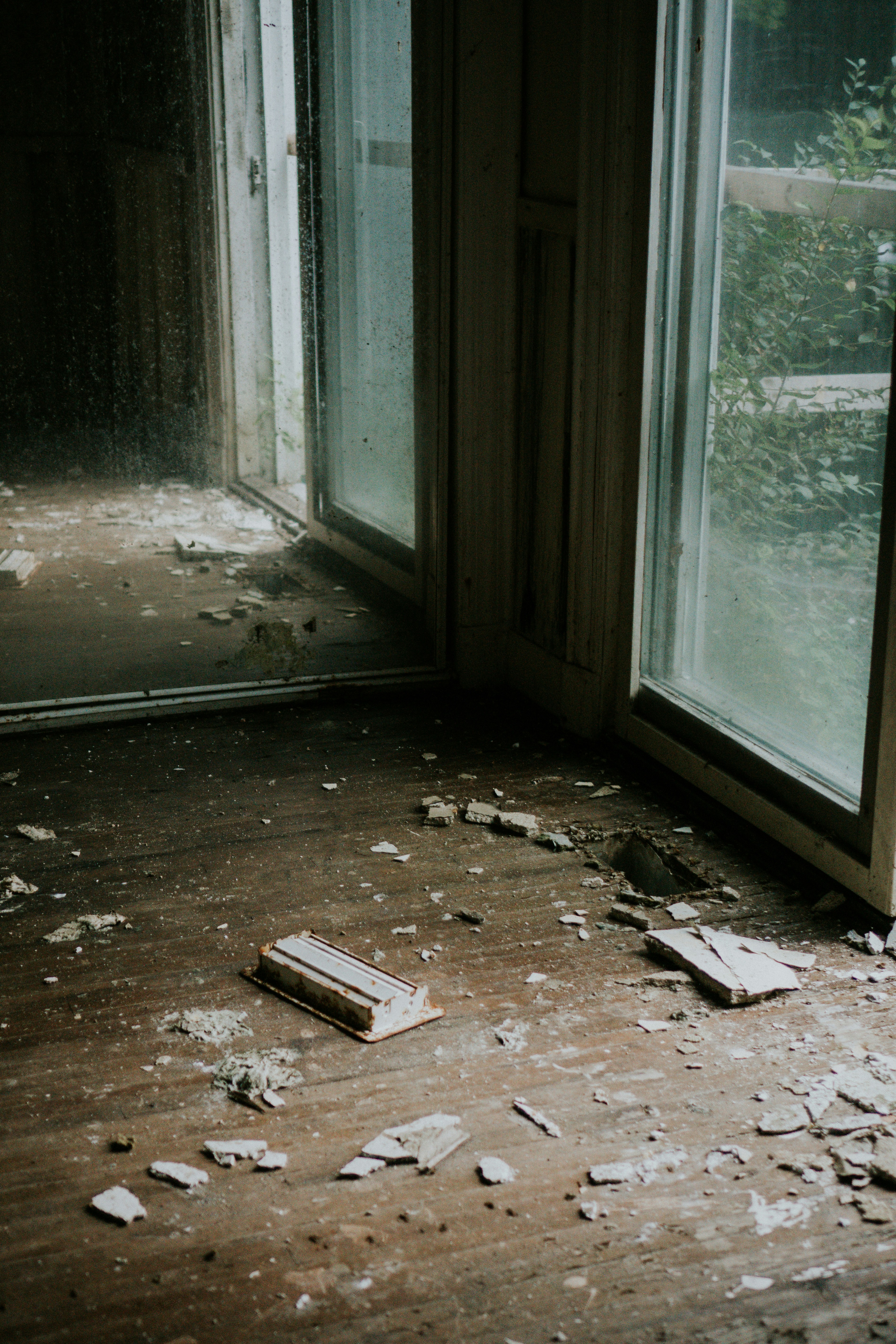 Fire and smoke damage to interior — emergency restoration by Harvey's Restoration